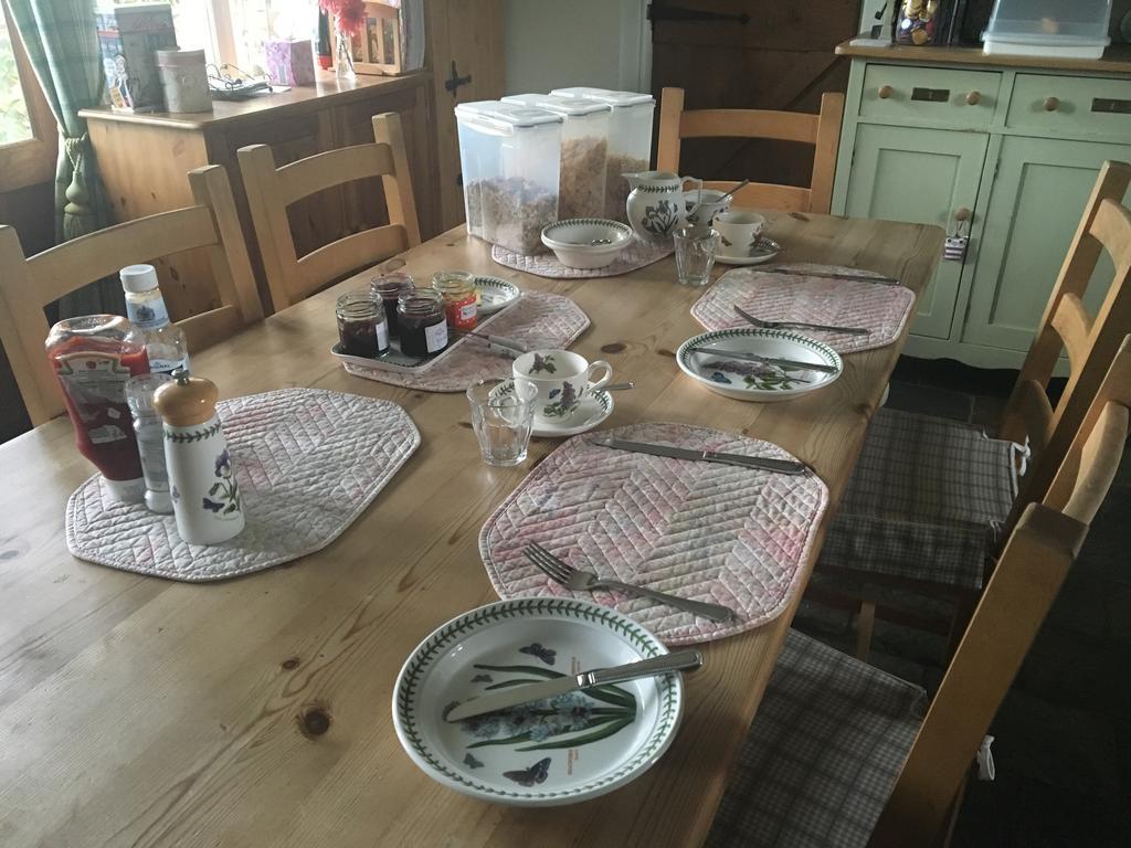 Thatch Cottageレイコック エクステリア 写真